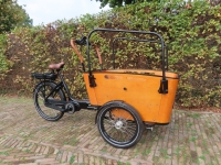 Vogue Carry 3 - Middenmotor - 8 Versnellingen - 500 wh - zwart - Bakfiets - huif -