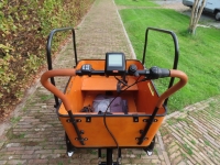 Vogue Carry 3 - Middenmotor - 8 Versnellingen - 500 wh - zwart - Bakfiets - huif -
